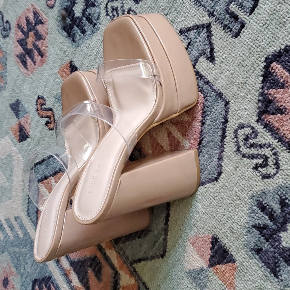 Nude Platforms